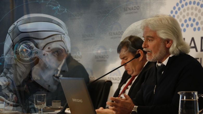 ⚠️ “La inteligencia artificial pone en peligro no solo el trabajo, sino la seguridad y la democracia”