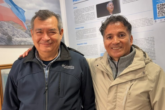 Dos veteranos que compartieron una balsa en el hundimiento del ARA Gral. Belgrano se reencontraron 44 años después en Ushuaia